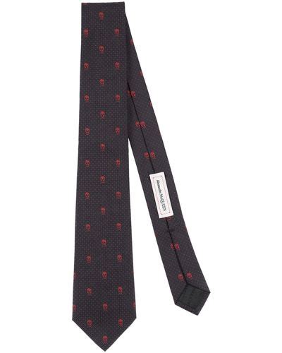 Men's Alexander McQueen Ties, Bow Ties & Pocket Squares.